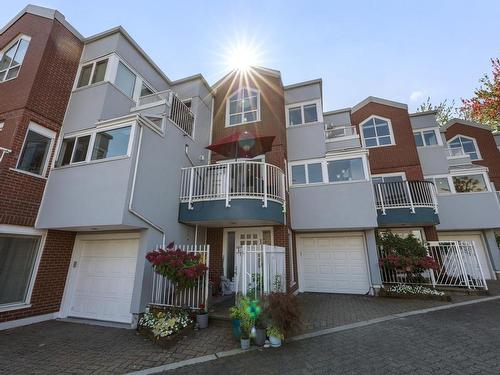 1594 Island Park Walk, Vancouver, BC 