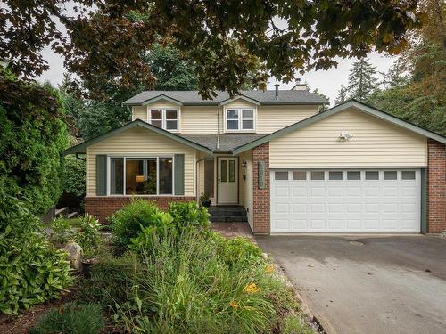 1010 Alpine Place, Port Moody, BC 