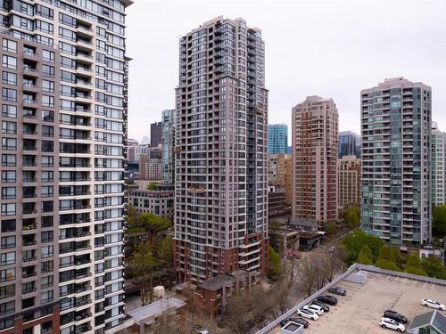 906 909 Mainland Street, Vancouver, BC 