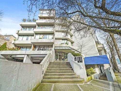 305 673 Market Hill, Vancouver, BC 