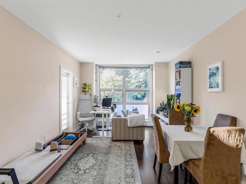 204 1177 Marine Drive, North Vancouver, BC 