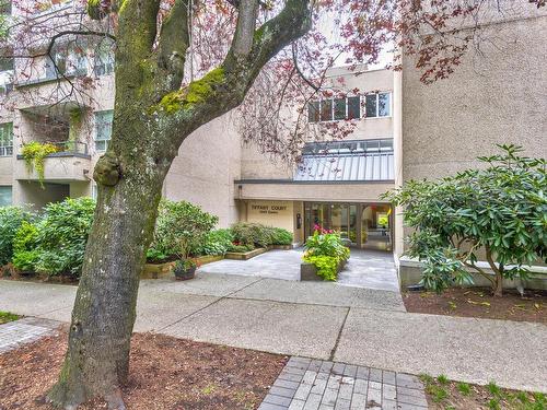 207 1345 Comox Street, Vancouver, BC 