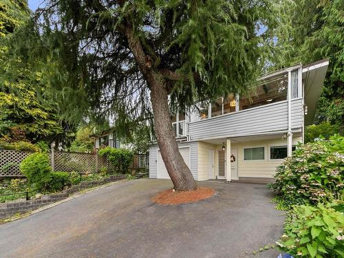 3570 Lonsdale Avenue, North Vancouver, BC 