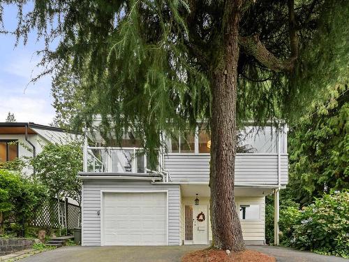 3570 Lonsdale Avenue, North Vancouver, BC 