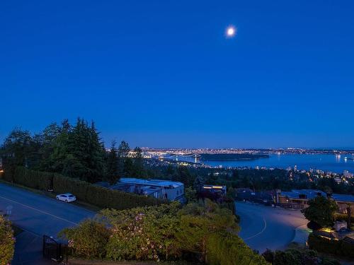 2523 Westhill Drive, West Vancouver, BC 