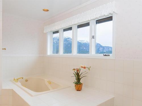 1021 Glacier View Drive, Squamish, BC 