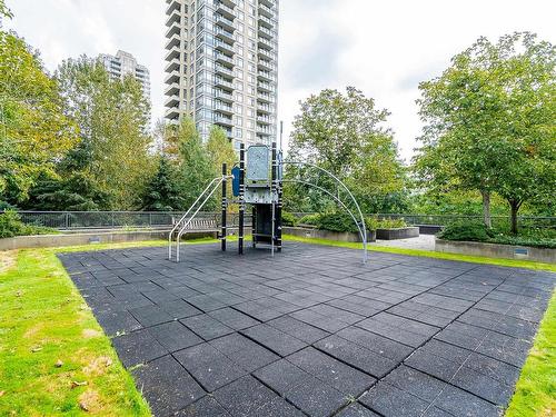 807 4182 Dawson Street, Burnaby, BC 