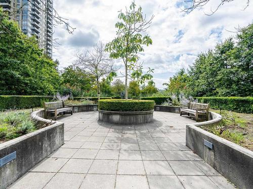 807 4182 Dawson Street, Burnaby, BC 