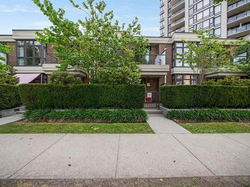 7066 Walker Avenue, Burnaby, BC 