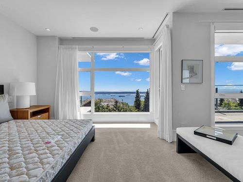 2728 Highview Place, West Vancouver, BC 