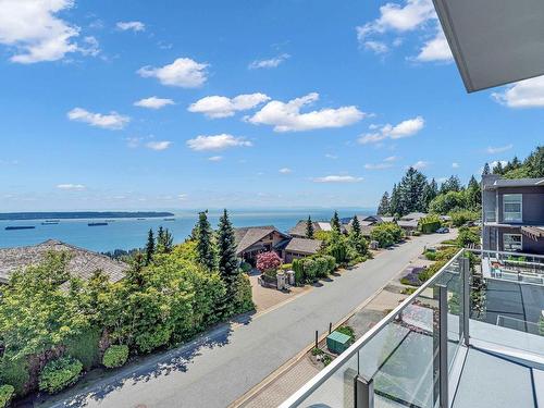 2728 Highview Place, West Vancouver, BC 