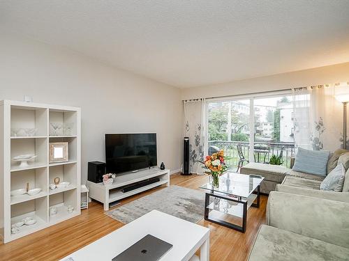 103 135 W 21St Street, North Vancouver, BC 