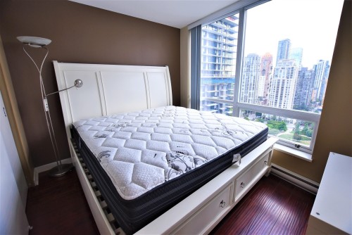 2010-1082 Seymour Street, Vancouver, BC 