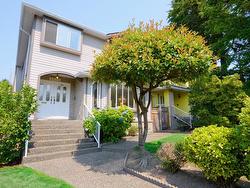 2133 W 49TH AVENUE  Vancouver, BC V6M 2T5