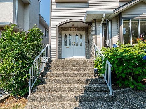 2133 W 49Th Avenue, Vancouver, BC 