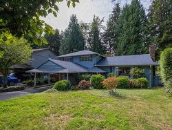 3717 REGENT AVENUE  North Vancouver, BC V7N 2C3