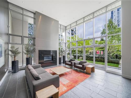 1683 W 8Th Avenue, Vancouver, BC 