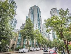 1106 1238 MELVILLE STREET  Vancouver, BC V6E 4N2