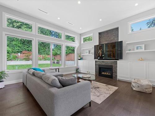 1572 Coleman Street, North Vancouver, BC 