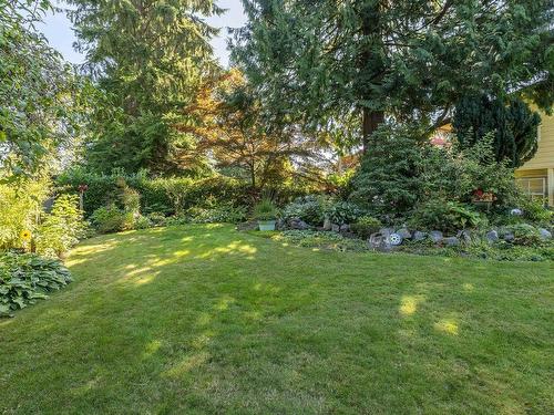 1332 Crayford Close, North Vancouver, BC 