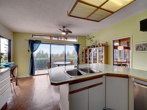 5158 Chapman Road, Sechelt, BC 