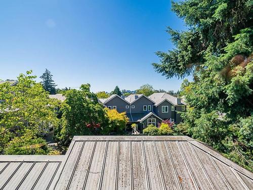 207 1513 Bowser Avenue, North Vancouver, BC 