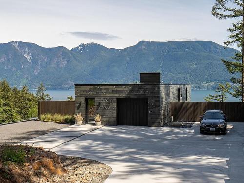 1460 Eagle Cliff Road, Bowen Island, BC 