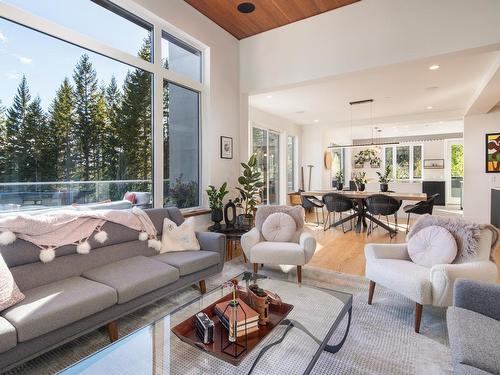 8604 Jon Montgomery Stroll Way, Whistler, BC 