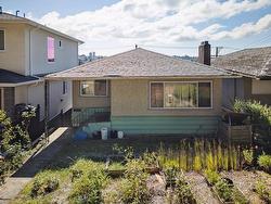 3110 E 8TH AVENUE  Vancouver, BC V5M 1X6