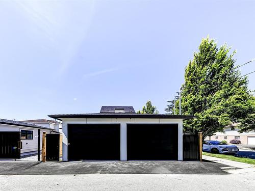 1620 East 47Th Avenue, Vancouver, BC 