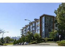 309 277 W 1ST STREET  North Vancouver, BC V7M 0E8