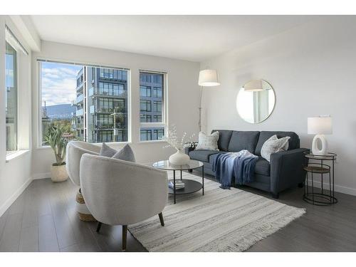 309 277 W 1St Street, North Vancouver, BC 