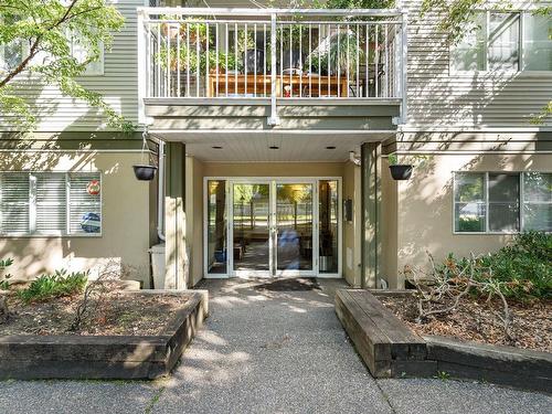 401 1883 E 10Th Avenue, Vancouver, BC 