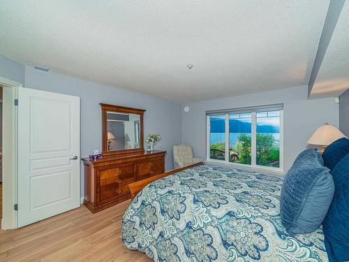 5 Beach Drive, Furry Creek, BC 