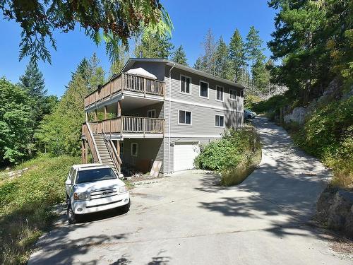 7969 Ravens Cry Road, Halfmoon Bay, BC 