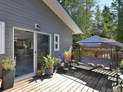 7969 Ravens Cry Road, Halfmoon Bay, BC 