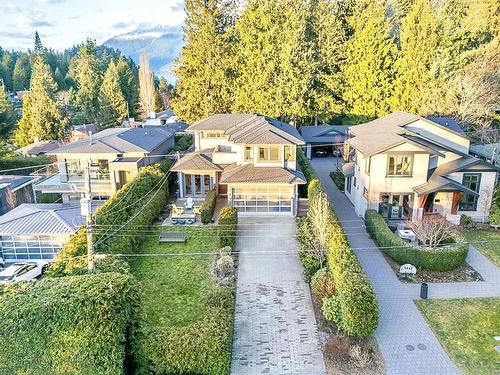 6455 Pitt Street, West Vancouver, BC 