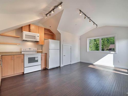 3853 W 14Th Avenue, Vancouver, BC 