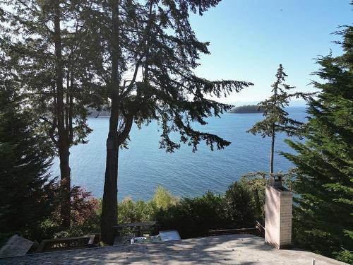 6315 Sunshine Coast Highway, Sechelt, BC 