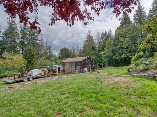 7712 Fawn Road, Halfmoon Bay, BC 