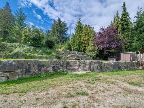 7712 Fawn Road, Halfmoon Bay, BC 