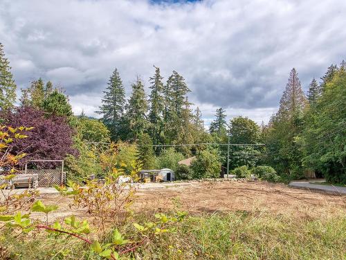 7712 Fawn Road, Halfmoon Bay, BC 