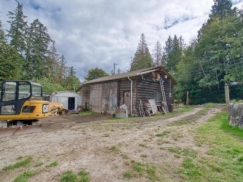 7712 Fawn Road, Halfmoon Bay, BC 