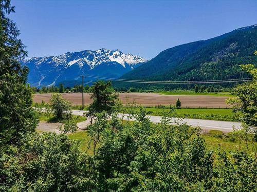 7700 Pemberton Meadows Road, Pemberton, BC 