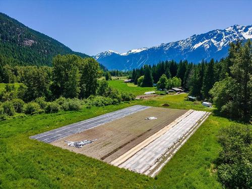 7700 Pemberton Meadows Road, Pemberton, BC 