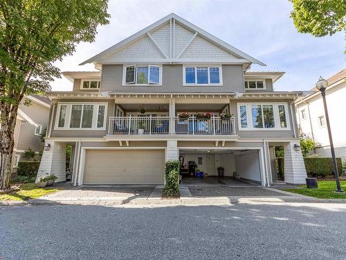 37 3405 Plateau Boulevard, Coquitlam, BC 