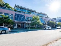 301 1750 W 2ND AVENUE  Vancouver, BC V6J 1H6