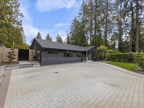 2680 Edgemont Boulevard, North Vancouver, BC 