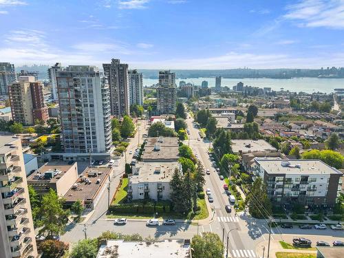 108 1550 Chesterfield Avenue, North Vancouver, BC 