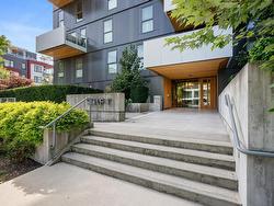 204 5089 QUEBEC STREET  Vancouver, BC V5W 0E5